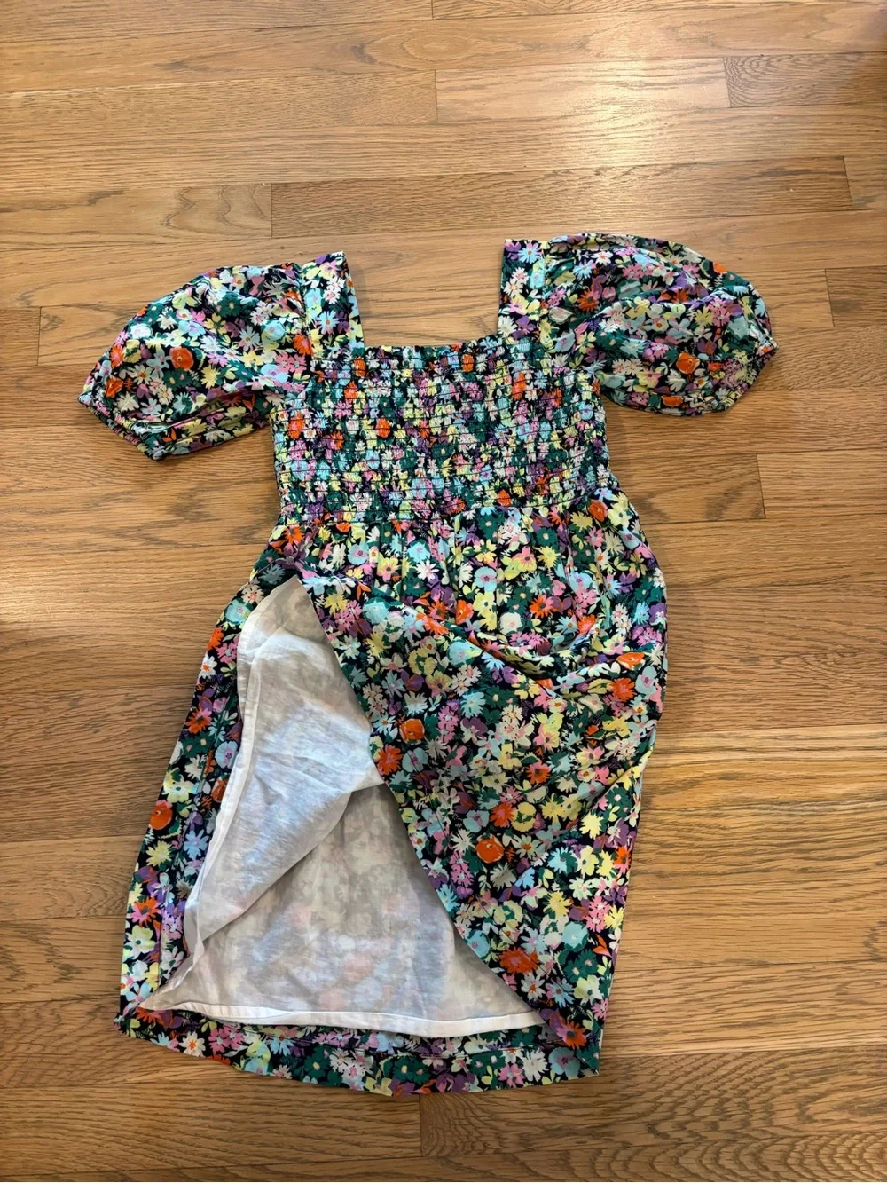 GAP Black Floral Smocked Puff-Sleeve Dress - Multicolor Floral NWOT